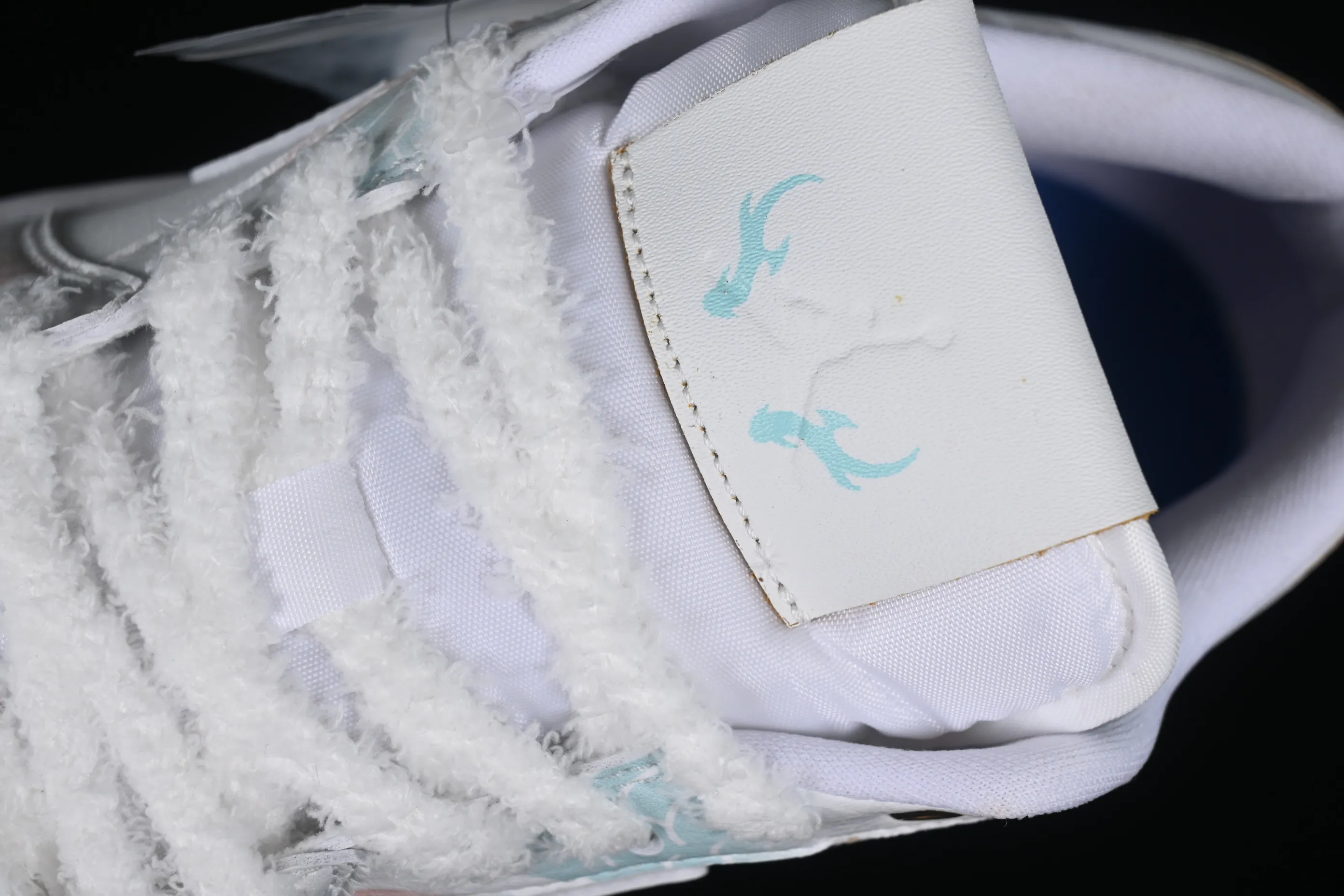 All Categories Air Jordan Jordan Series Basketball Shoes Air Jordan 1 Low Air Jordan 1 Low AJ1 Joe 1 Year of the Dragon Limited New Chinese Style Customization Steam Puppet-Third Prince Ao Bing Low State Cultural Casual Shoes FN8901-164